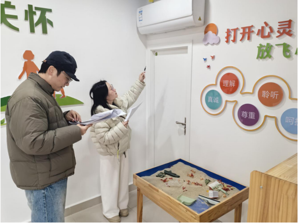 仪征审计：关注未成年人保护站建设，护航青少年成长