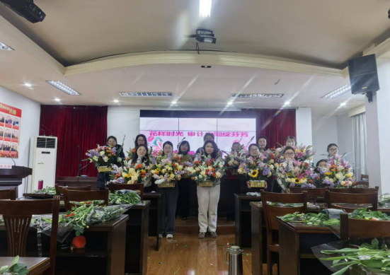 宝应审计：花香悦巾帼 巧手展芳华